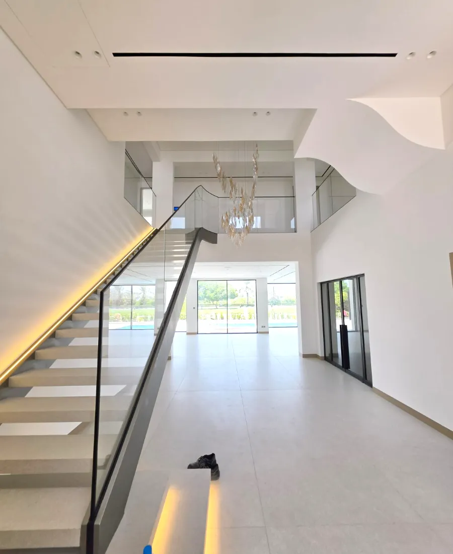 Double-height atrium glazing, Dubai villa
